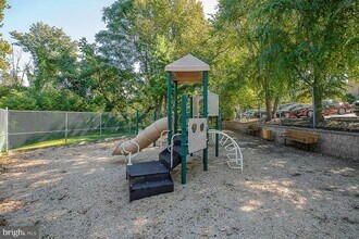 1740 Oakwood Terrace in Penn Valley, PA - Building Photo - Building Photo