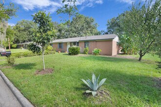 2222 Bacon Park Dr in Savannah, GA - Building Photo - Building Photo