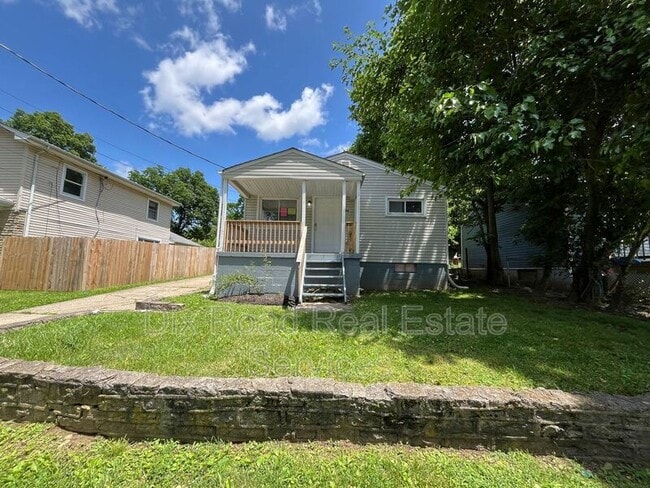 property at 1944 Harvard St