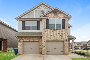 400 Hyder Ct in Mcdonough, GA - Building Photo