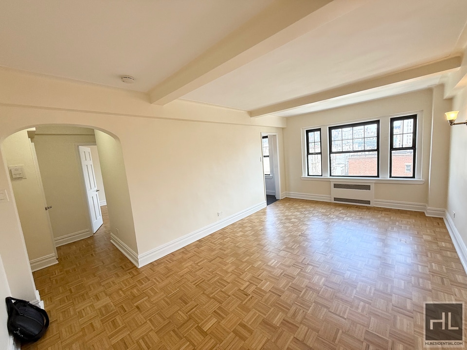 Christopher Street in New York, NY - Building Photo