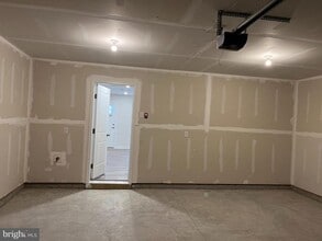 37 E Front St in Bridgeport, PA - Building Photo - Building Photo