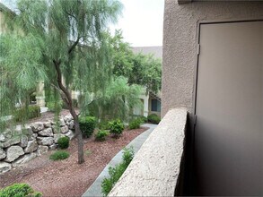 8805 Jeffreys St in Las Vegas, NV - Building Photo - Building Photo