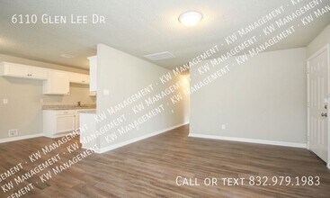 6110 Glen Lee Dr in Humble, TX - Building Photo - Building Photo
