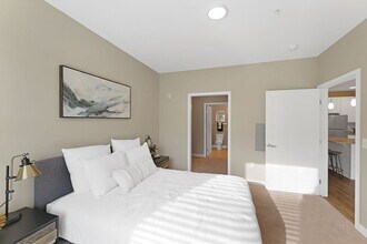 The Liberty Apartments & Townhomes in Golden Valley, MN - Building Photo - Building Photo