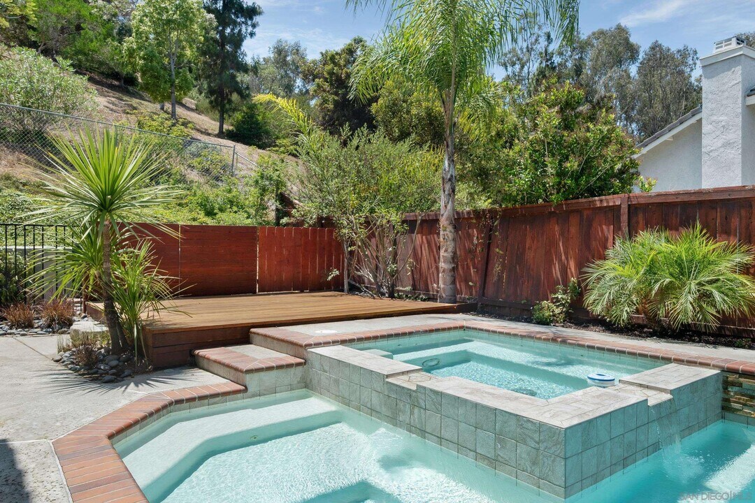 3251 Celinda Dr in Carlsbad, CA - Building Photo