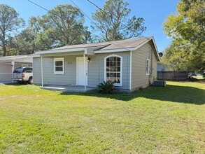 3831 Morningview Dr in Moss Point, MS - Building Photo - Building Photo