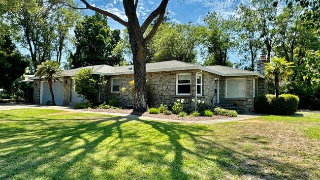 property at 1260 Castec Dr