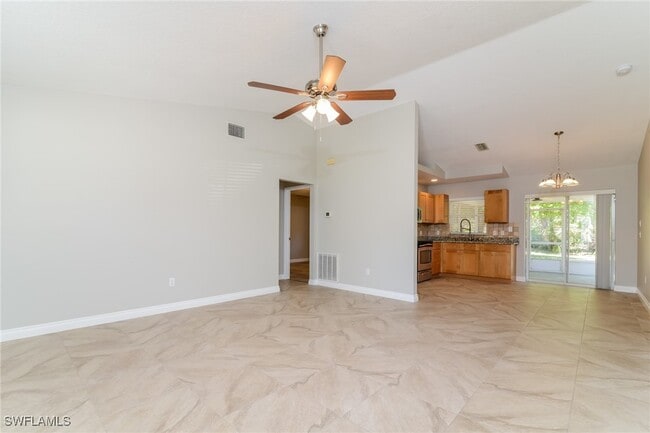 2780 W Price Blvd in North Port, FL - Building Photo - Building Photo