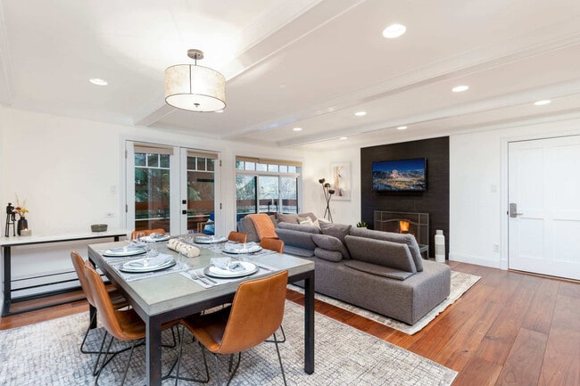 747 S Galena St in Aspen, CO - Building Photo - Building Photo
