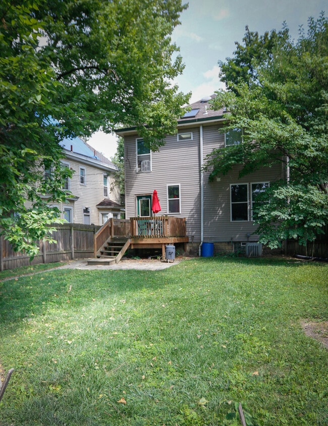 395 E 15th Ave in Columbus, OH - Foto de edificio - Building Photo