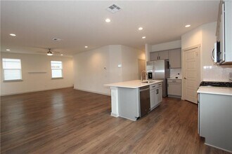 136 Filifera Ct in Leander, TX - Building Photo - Building Photo