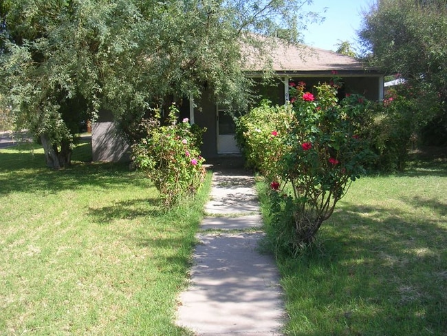 property at 901 S Roosevelt St