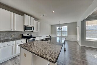 2212 Black Pebble Cir in Buford, GA - Building Photo - Building Photo