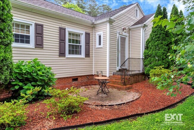 237 Mill Village Cir in Clarksville, VA - Building Photo - Building Photo