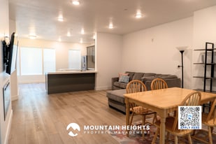 3891 W Lansdown Ct in Taylorsville, UT - Building Photo