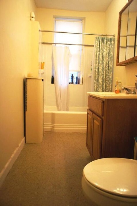 1132 Commonwealth Avenue-Unit -11 in Boston, MA - Building Photo