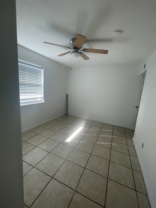 7579 Abonado Rd in Tampa, FL - Building Photo