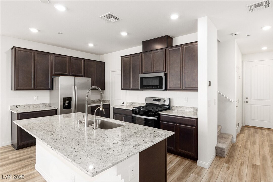 2307 Teatro Ave in Henderson, NV - Building Photo