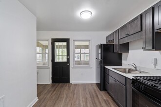 41 Midland Heights Cir in Midland, PA - Building Photo - Building Photo