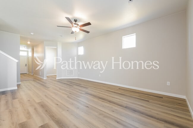 17923 E 94th Pl in Commerce City, CO - Building Photo - Building Photo