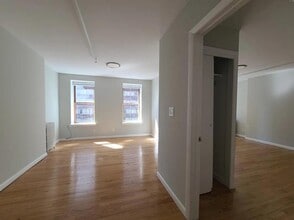 854 8th Ave in New York, NY - Building Photo - Building Photo