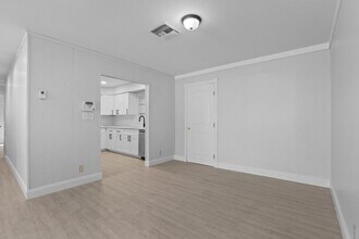 319 S Congress Ave in West Palm Beach, FL - Building Photo - Building Photo
