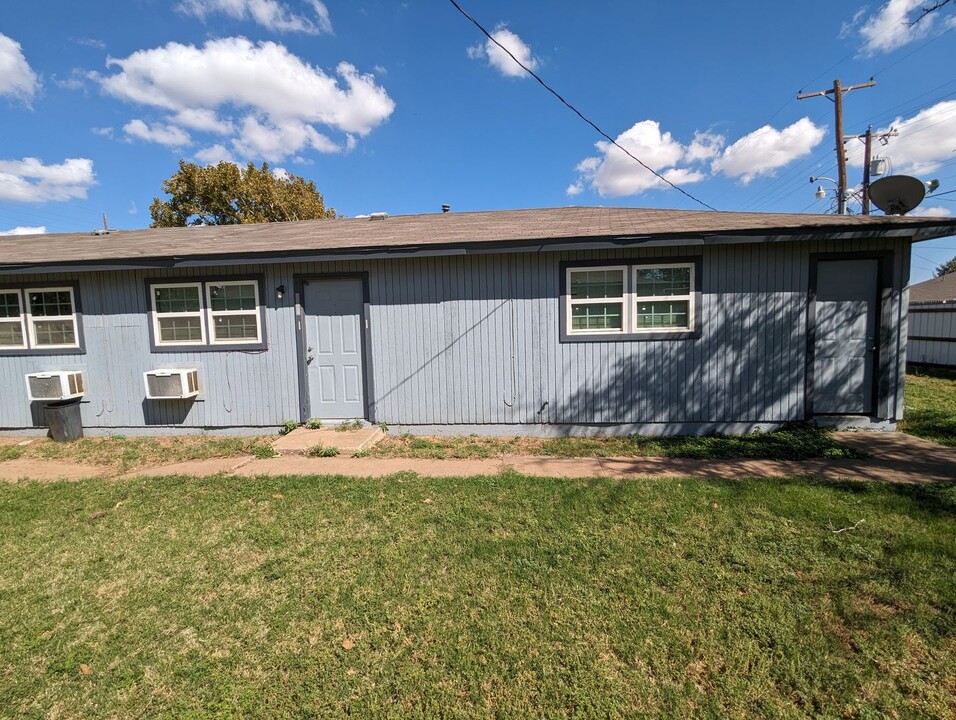 535 42nd St in Lubbock, TX - Building Photo