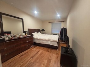 206-14 Emily Rd in Queens, NY - Building Photo - Building Photo