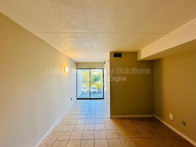 456 Racine Dr in Wilmington, NC - Building Photo - Building Photo