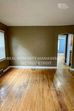 823 E Second St in Royal Oak, MI - Building Photo - Building Photo