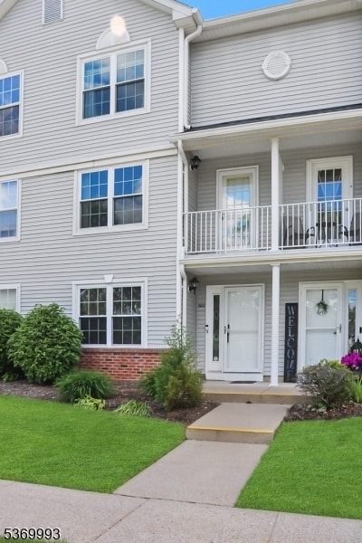 property at 302 Mercer Ct