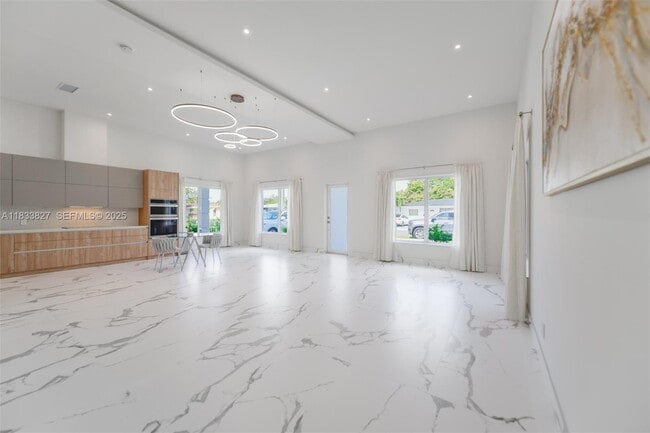 property at 635 SW 9th St