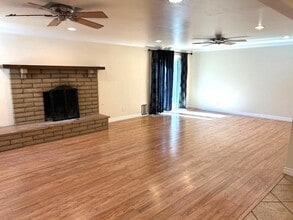 26422 Naomi Dr in Hemet, CA - Building Photo - Building Photo