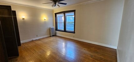 4411 N Winchester Ave, Unit 4404-34 in Chicago, IL - Foto de edificio - Building Photo
