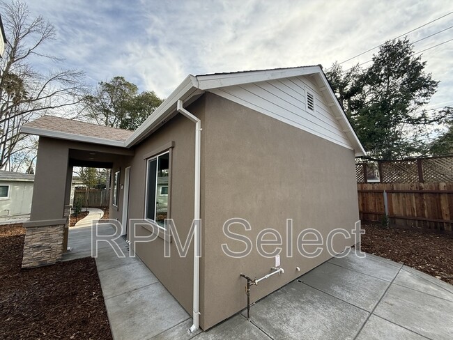 1229 Hooton Ct in Carmichael, CA - Building Photo - Building Photo