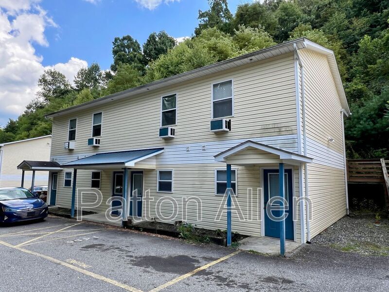 145 Citadel Dr in Cullowhee, NC - Building Photo