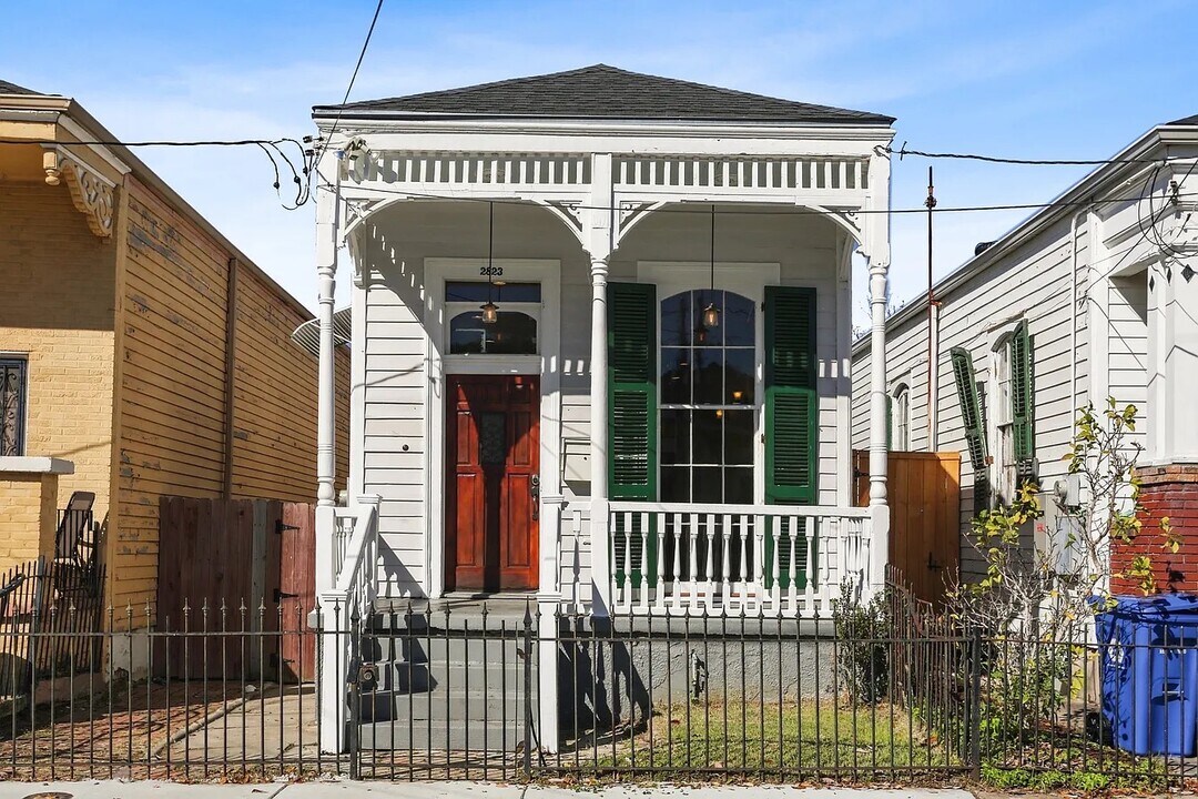 2823 Baronne St in New Orleans, LA - Building Photo
