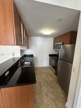 227 NE 25th St, Unit B in Miami, FL - Building Photo - Building Photo