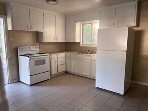 3831 Meadow Ln in Jackson, MS - Building Photo - Building Photo