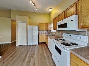 1335 Grand Canyon Cir in Franklin, IN - Building Photo - Building Photo