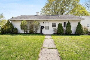 14621 Agnes St in Southgate, MI - Building Photo