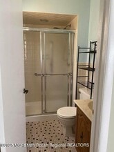 8 Brenner Ct in Brick, NJ - Building Photo - Building Photo