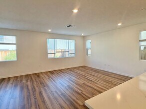 5449 Guenoc Valley Ln in Antioch, CA - Building Photo - Building Photo