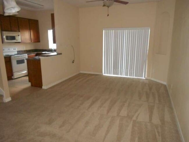 1141 Long Oak Way in Sanford, FL - Foto de edificio - Building Photo