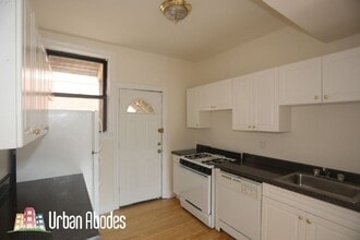 822 W Waveland Ave, Unit M00B in Chicago, IL - Building Photo - Building Photo