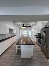 2418 Taft St in Hollywood, FL - Building Photo - Building Photo