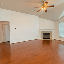 15615 Lost Maples Dr in Sugar Land, TX - Building Photo - Building Photo
