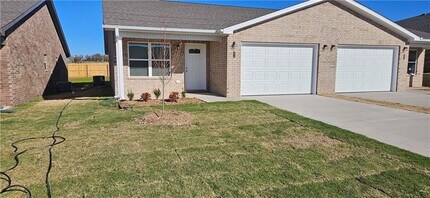 617 NW 69th Ave in Bentonville, AR - Building Photo - Building Photo