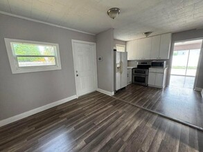 611 53rd St in West Palm Beach, FL - Building Photo - Building Photo